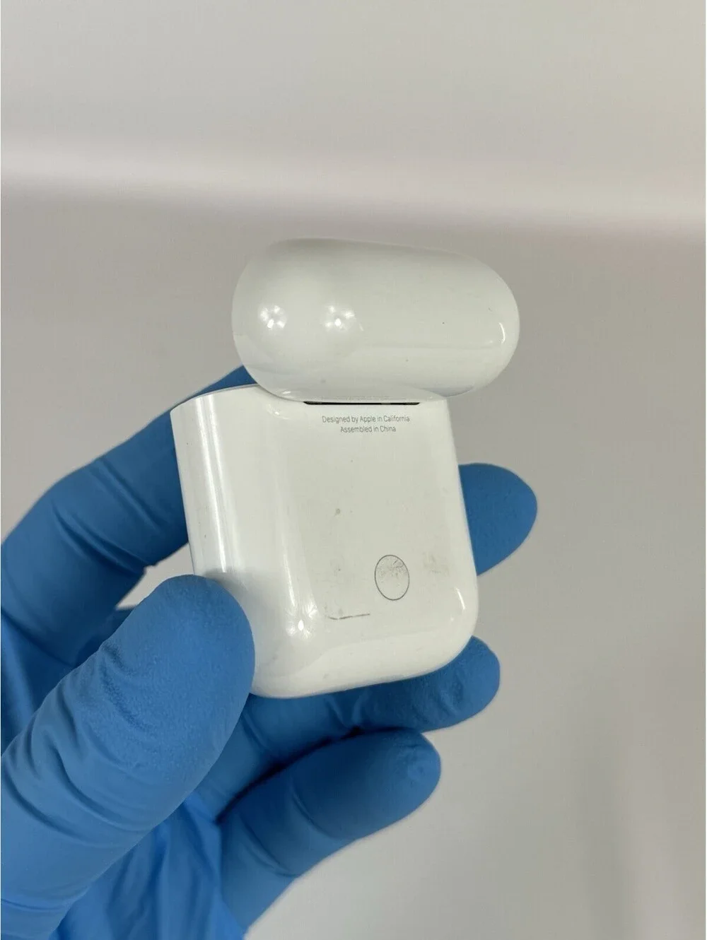 Apple AirPods 2nd Gen Charging Case Authentic Apple A1602